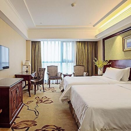 Vienna Hotel Changnan Nanchang County Buitenkant foto
